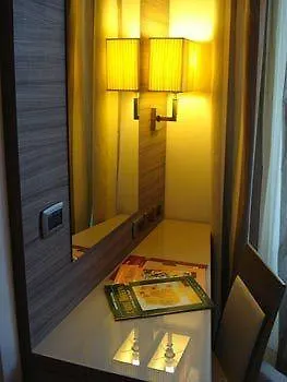 Morrisson Exclusive Rooms Rome 2*,  Italy
