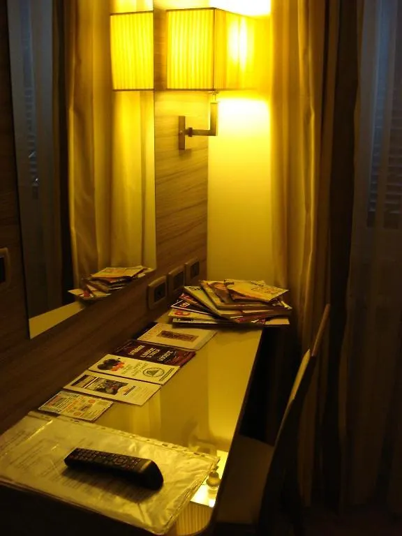 Morrisson Exclusive Rooms Rome 2*,  Italy