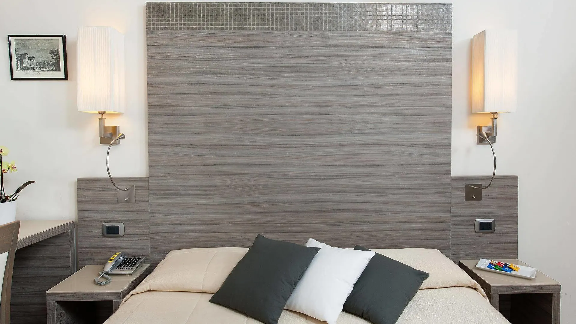 Morrisson Exclusive Rooms Rome Italy