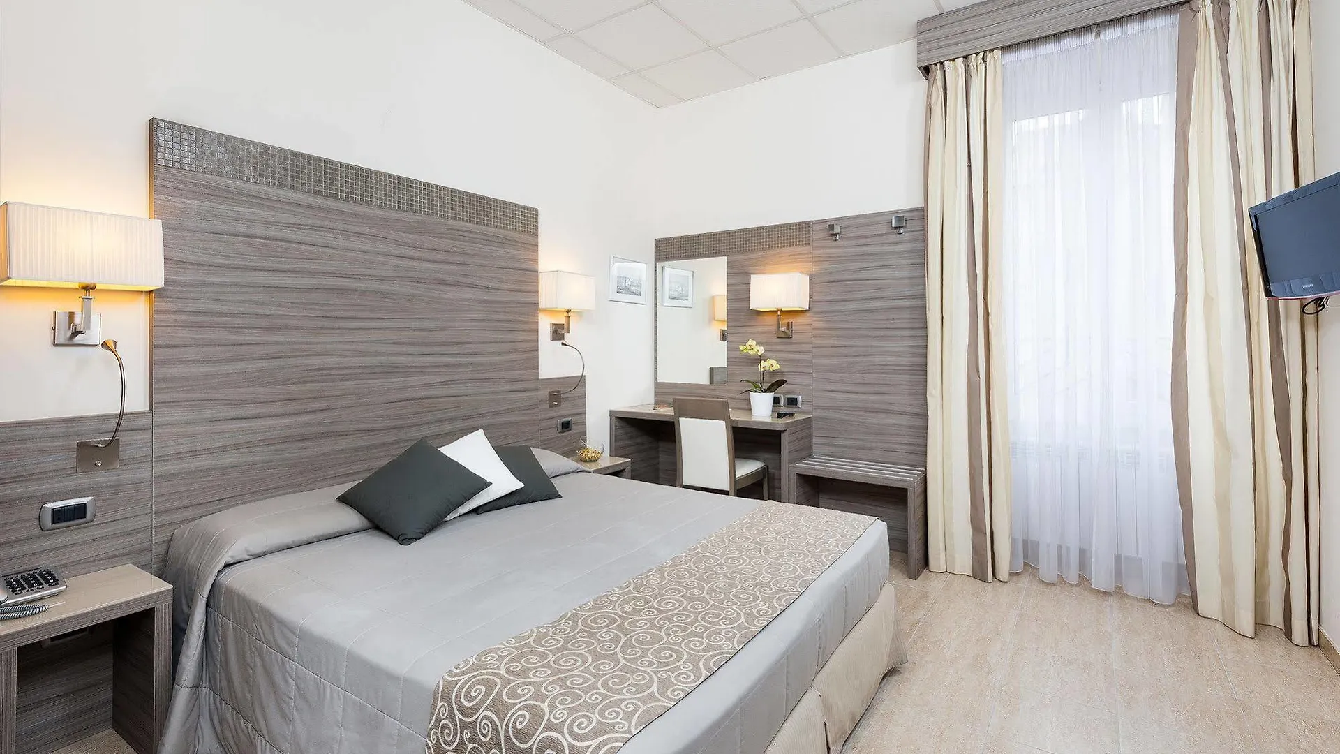 Morrisson Exclusive Rooms Rome 2*,